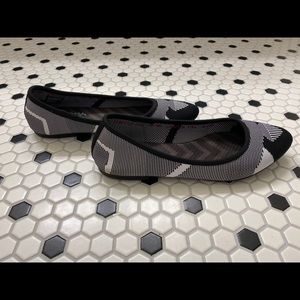 NWOT Sketchers Fake Rothy’s Washable Flats sz9